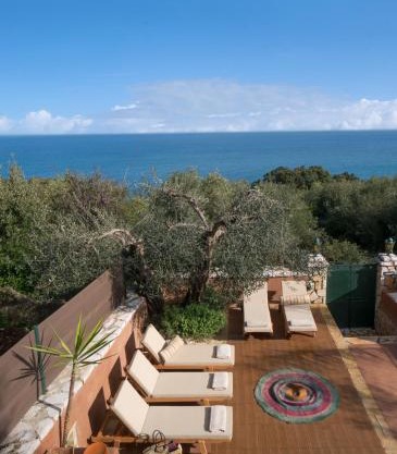 Thalia Estate 