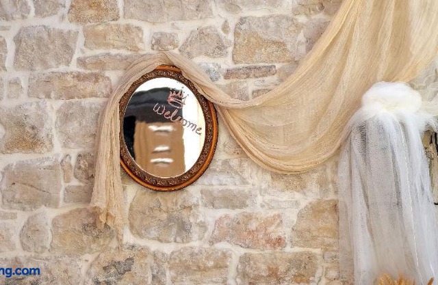 Paxos Fairytales Lovenest 1