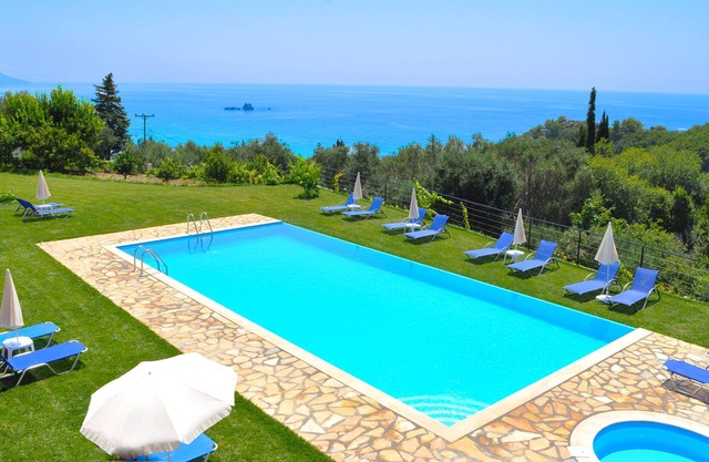 Pelekas Beach, Studio Apartments with a pool