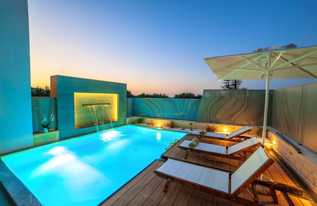 Perla Villas with 2 Private Heated Swimming Pools
