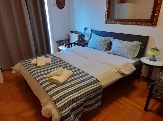 Spacious penthouse apt in Exarchia