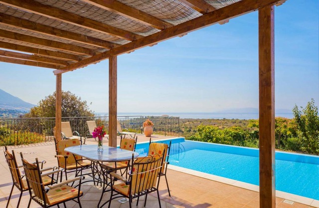 Stamo, Beautiful villa in Trapezaki w/