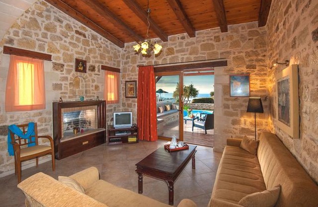 Stavromenos Villas