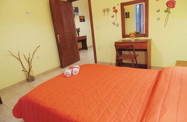 Stefanias 2 bedrooms apartment