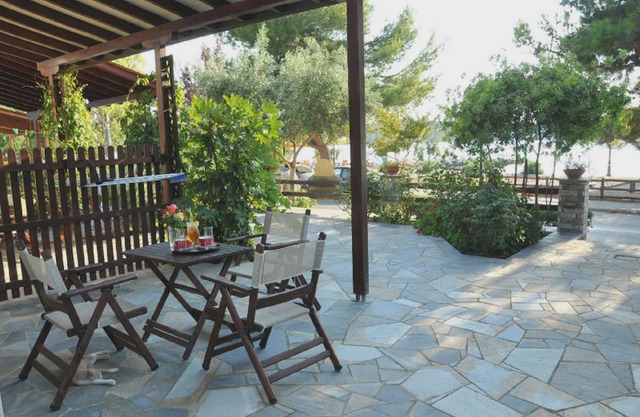 Studios and Apartments in Milina Pelion