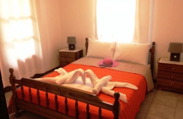 Traditional Villa with Wifi and Air Conditioning at only 150m from the Beach !
