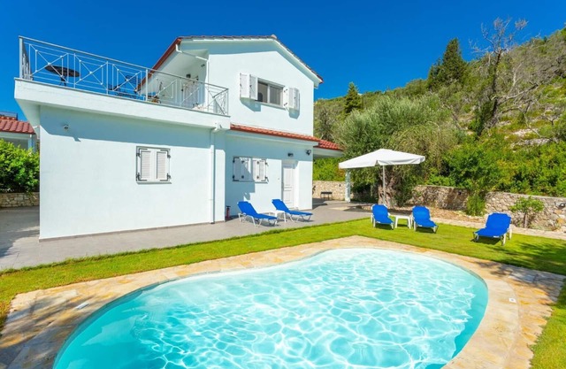 Villa Mia Beach Car Required 