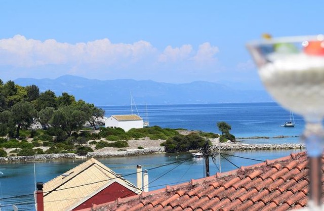 Villa Paxos