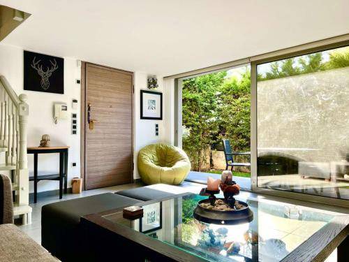Glyfada Apartment | 100 m² Apartment ∙ 2 bedrooms ∙ 5 guests
