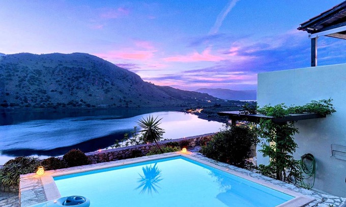 Kavallos House | 120 m² House ∙ 3 bedrooms ∙ 8 guests