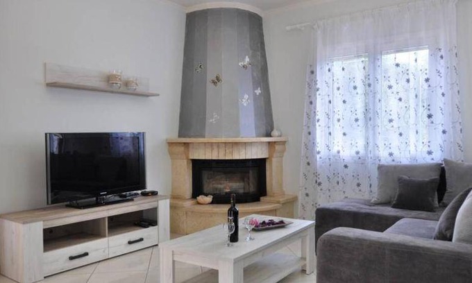 Liapades House | 120 m² House ∙ 4 bedrooms ∙ 8 guests