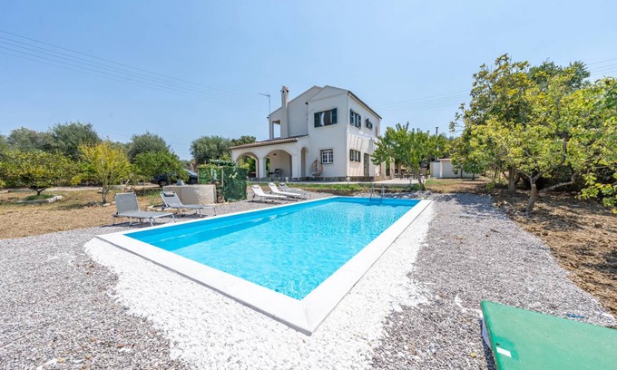 Vassilatika Villa | 120 m² Villa ∙ 3 bedrooms ∙ 6 guests