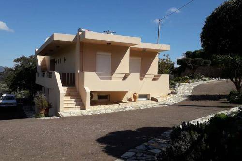 Agios Nikolaos Villa | 120 m² Villa ∙ 3 bedrooms ∙ 7 guests