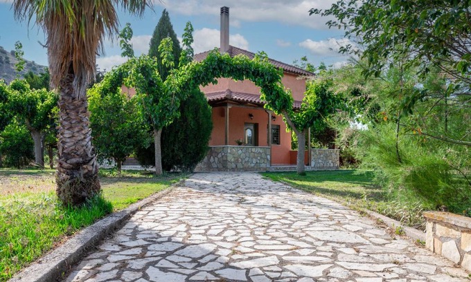 Nea Tirintha House | 125 m² House ∙ 3 bedrooms ∙ 6 guests