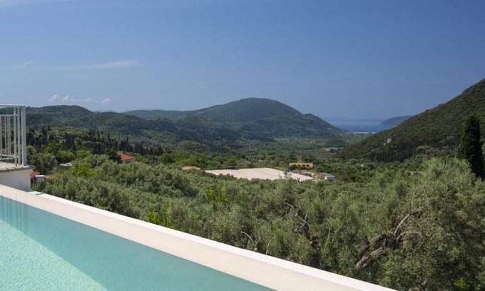 Sivros Villa | 126 m² Villa ∙ 3 bedrooms ∙ 8 guests