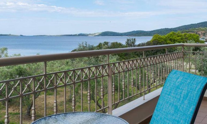 Sithonia House | 130 m² House ∙ 4 bedrooms ∙ 8 guests
