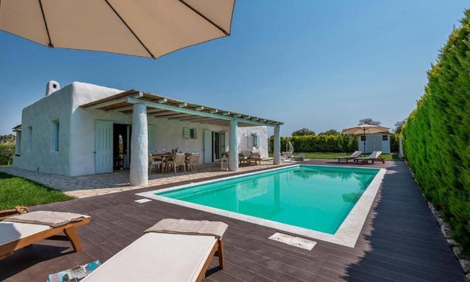 Tingaki Villa | 130 m² Villa ∙ 1 bedroom ∙ 4 guests