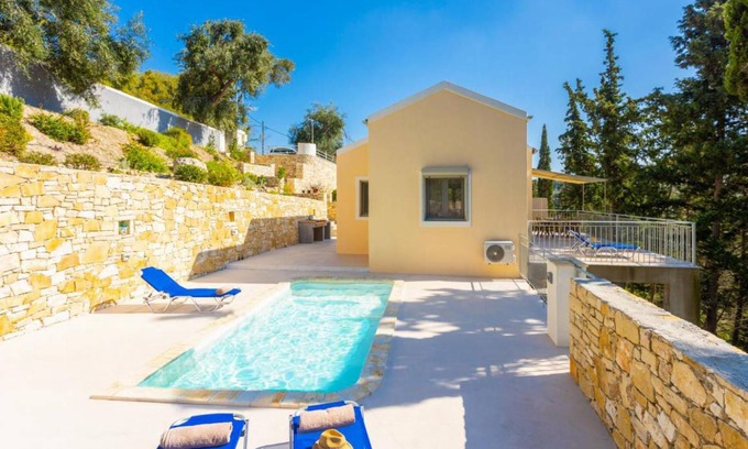 Koutsi Villa | 135 m² Villa ∙ 2 bedrooms ∙ 4 guests