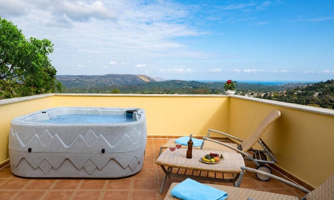 Maheri House | 140 m² House ∙ 2 bedrooms ∙ 5 guests