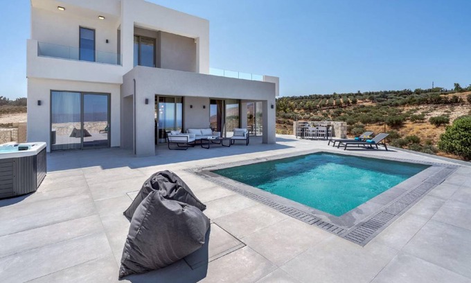 Zerviana House | 140 m² House ∙ 3 bedrooms ∙ 6 guests