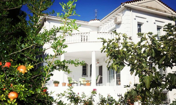Kymina House | 149 m² House ∙ 4 bedrooms ∙ 9 guests