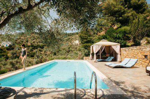 Votsi Villa | 150 m² Villa ∙ 3 bedrooms ∙ 6 guests