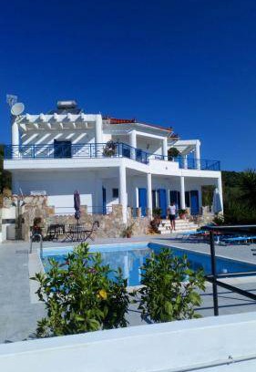 Aipeia Villa | 156 m² Villa ∙ 3 bedrooms ∙ 6 guests
