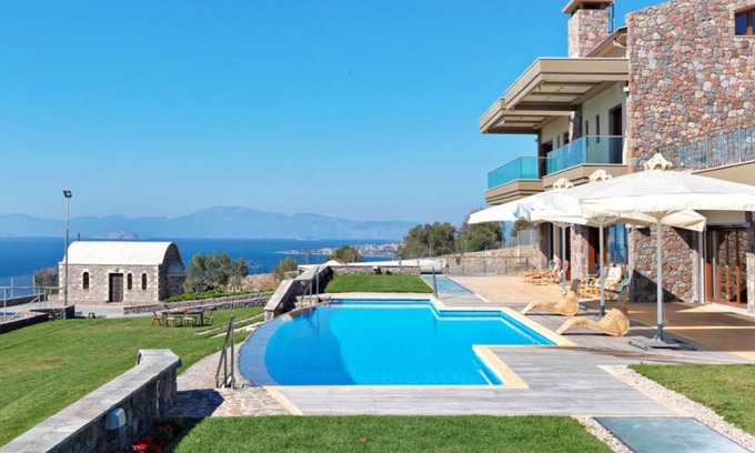 Kontos Villa | 1568 m² Villa ∙ 8 bedrooms ∙ 16 guests