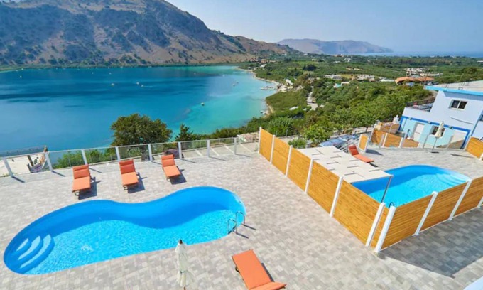 Kavallos Villa | 160 m² Villa ∙ 4 bedrooms ∙ 16 guests
