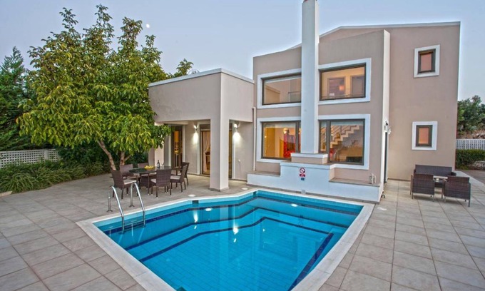Skouloufia Villa | 160 m² Villa ∙ 4 bedrooms ∙ 10 guests