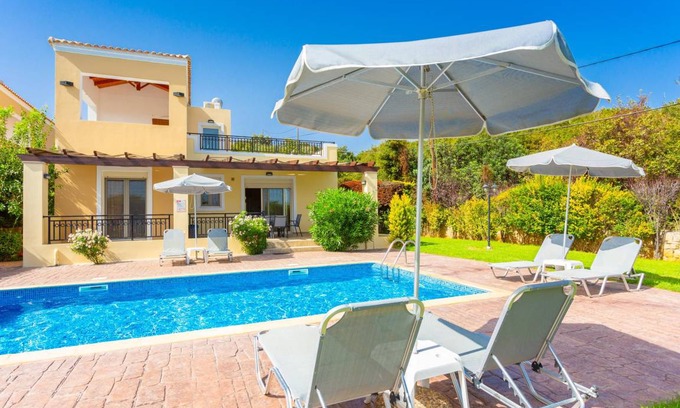 Gerani Villa | 165 m² Villa ∙ 3 bedrooms ∙ 6 guests