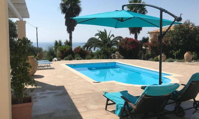 Vounaria Villa | 170 m² Villa ∙ 3 bedrooms ∙ 7 guests