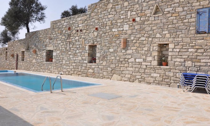 Pitsidia Villa | 200 m² Villa ∙ 4 bedrooms ∙ 8 guests