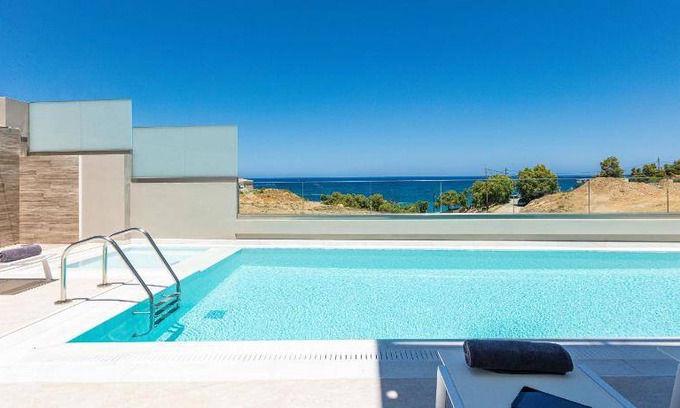 Panormos Villa | 200 m² Villa ∙ 5 bedrooms ∙ 10 guests