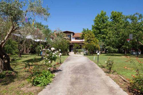 Thermaikos Resort | 210 m² Resort ∙ 4 bedrooms ∙ 9 guests