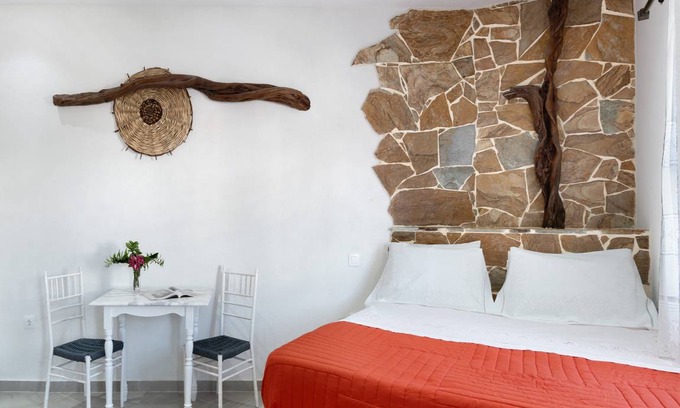 Amorgos Town Apartment | 24 m² Studio flat ∙ 1 bedroom ∙ 3 guests