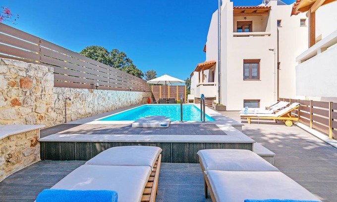 Atsipópoulon Villa | 240 m² Villa ∙ 5 bedrooms ∙ 8 guests