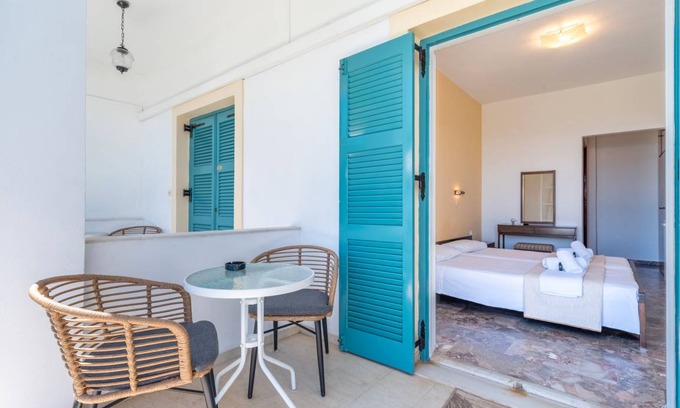 Benitses Resort | 25 m² Private room ∙ 1 bedroom ∙ 3 guests