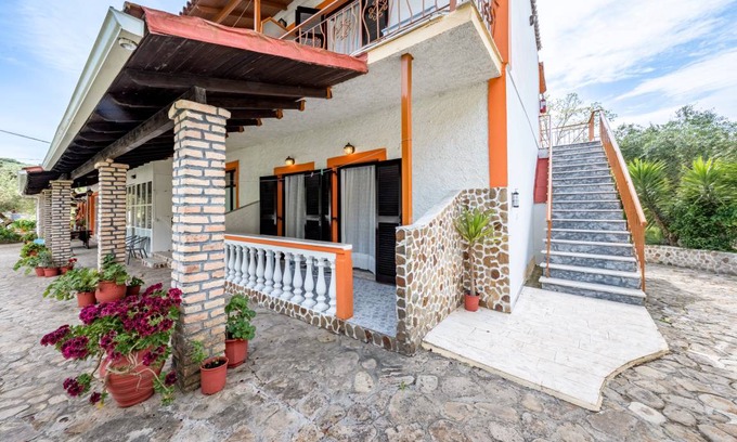 Notos Apartment | 25 m² Studio flat ∙ 1 bedroom ∙ 3 guests