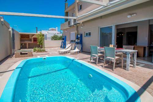Kalithies Villa | 250 m² Villa ∙ 4 bedrooms ∙ 7 guests
