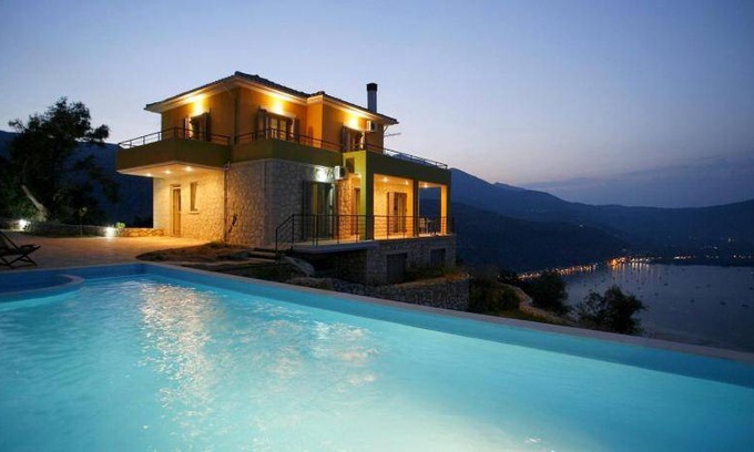 Katokhorion Villa | 250 m² Villa ∙ 4 bedrooms ∙ 10 guests
