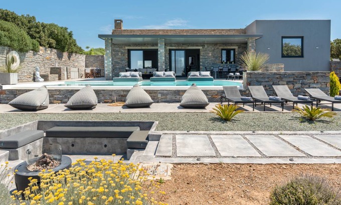 Kea Villa | 250 m² Villa ∙ 5 bedrooms ∙ 10 guests
