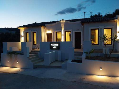Astris Villa | 27 m² Villa ∙ 1 bedroom ∙ 4 guests
