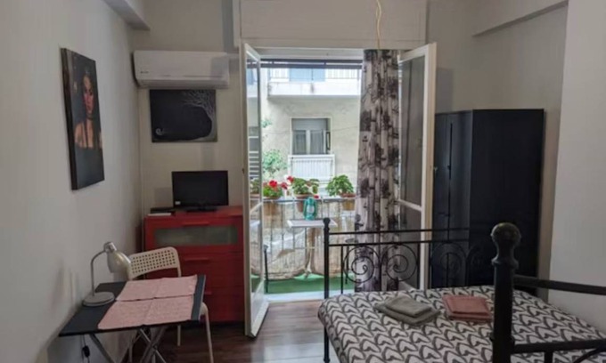 Agios Panteleimonas Apartment | 28 m² Apartment ∙ 2 guests