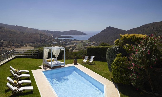 Ydrousa Villa | 290 m² Villa ∙ 4 bedrooms ∙ 8 guests