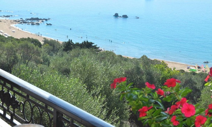 Parelia Apartment | 30 m² Apartment ∙ 1 bedroom ∙ 2 guests