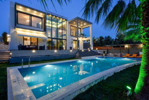 Chorafakia Villa | 300 m² Villa ∙ 4 bedrooms ∙ 7 guests