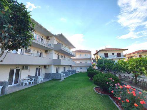 Polichrono Apartment | 32 m² Serviced apartment ∙ 5 guests