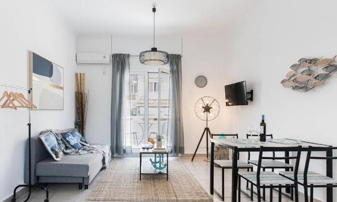 Plaka Apartment | 33 m² Apartment ∙ 2 guests