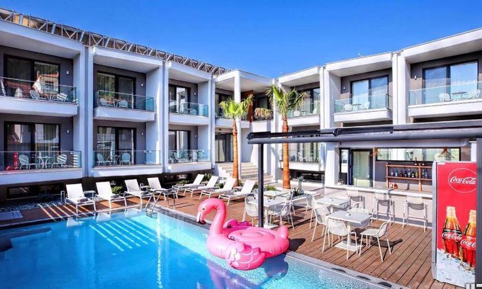 Nea Peramos Hotel | 33 m² Hotel ∙ 3 guests
